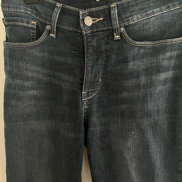 Straight Leg Blue Jean 27W/32” - Picture 2 of 3